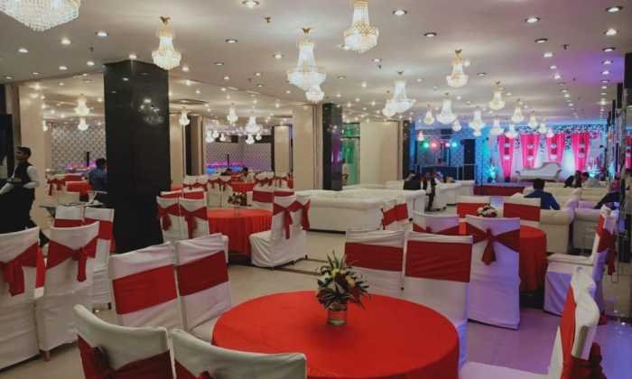 Golden Leaf Banquet