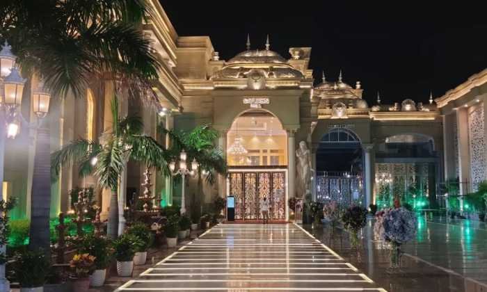 Diamond Crown Banquet